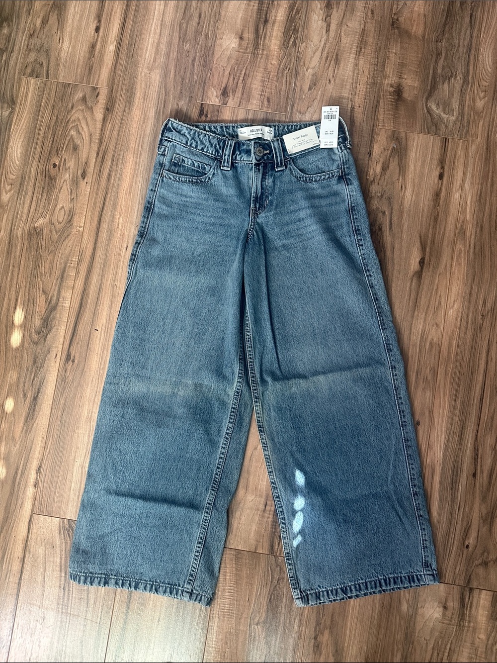 NWT Hollister Super Baggy Low Rise Jeans